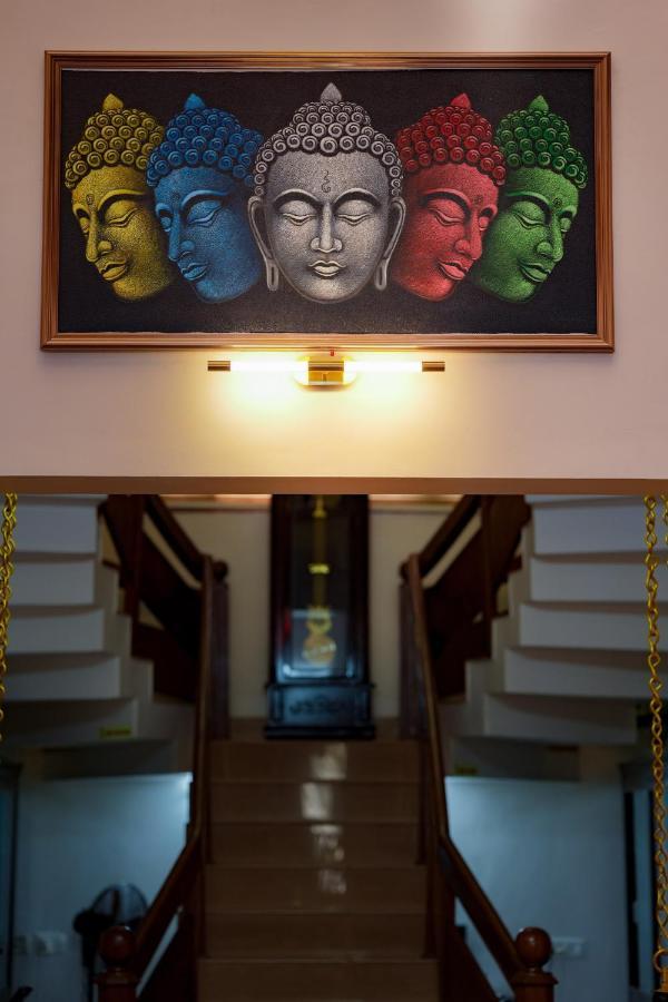 Parudeesa - Heavenly- Luxurious Palace Look-Near Cbd - Kerala - India With Breakfast Kāladi Eksteriør bilde