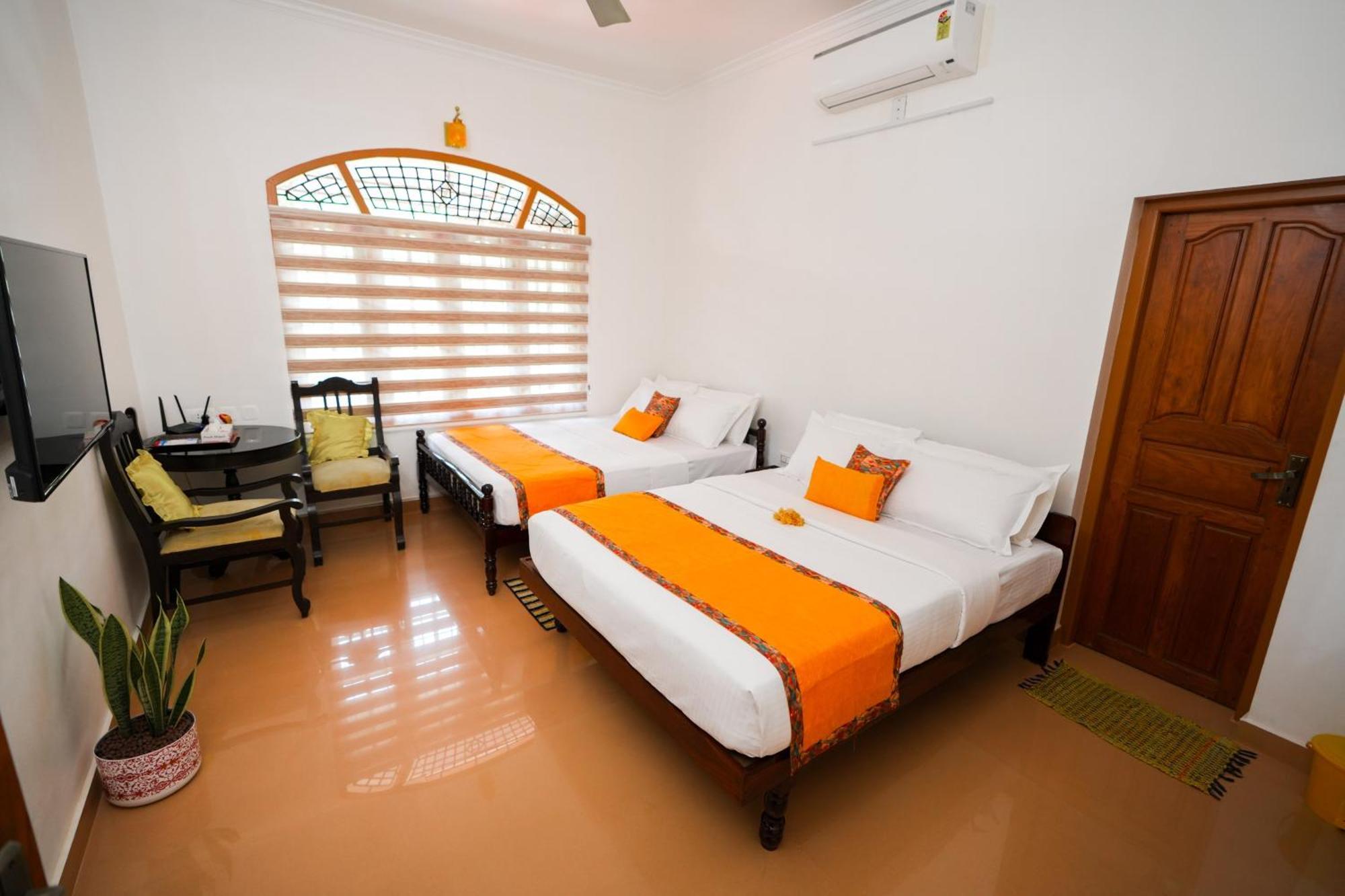 Parudeesa - Heavenly- Luxurious Palace Look-Near Cbd - Kerala - India With Breakfast Kāladi Eksteriør bilde